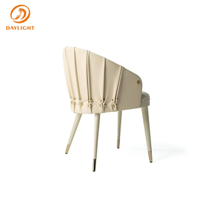 <span class=keywords><strong>Chaise</strong></span> de salle à manger de style haute <span class=keywords><strong>couture</strong></span> italienne avec extérieur plissé et intérieur à motifs, <span class=keywords><strong>chaise</strong></span> d'appoint contemporaine rembourrée de luxe - Product Image 5