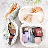 Nouvelle tendance de la mode 3 pièces coton matelassé trousse de maquillage bleu Floral voyage grand petit sac cosmétique ensemble mignon pochette de maquillage Portable Toil