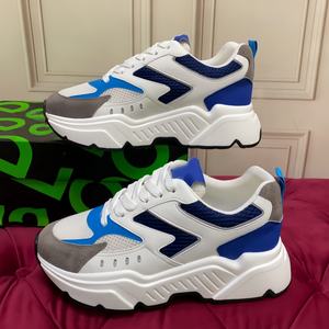 Chaussures de sport de luxe en cuir de créateur, baskets tendance, chaussures pour hommes de haute qualité et élégantes, chaussures de marche décontractées à semelle épaisse - Product Image 1