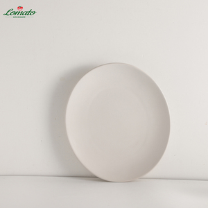 Vajilla de Cerámica con Diseño Elíptico Irregular Blanco Glaseado Brillante, Ideal para Restaurantes, Bodas o Cenas en Casa - Product Image 5