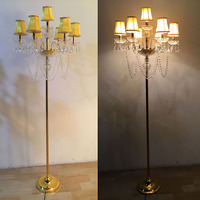 Lampe autoportante en tissu, design moderne, disponible en rouge, luminaire décoratif d'intérieur, idéal pour une chambre à coucher ou un salon