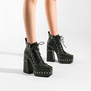 Bottines à lacets en <span class=keywords><strong>cuir</strong></span> de vache pour <span class=keywords><strong>femme</strong></span> Moncheer, plateforme cloutée, talon haut épais, style gothique punk, bottines tendance - Product Image 3