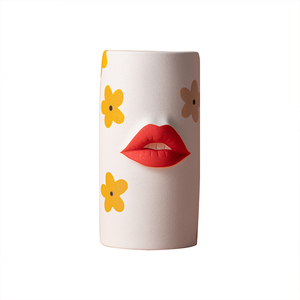 Jarrón de Cerámica con Diseño Creativo de Labios Rojos, Pintado a Mano, para Decoración de Hotel, Hogar u Oficina - Product Image 5