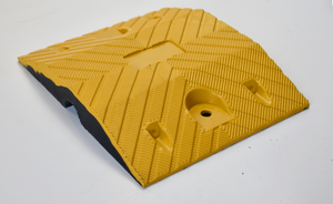 Dissuasore di velocità in gomma di alta qualità, prodotto di segnalazione stradale molto venduto per parcheggi - Product Image 4