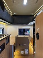 Mini-caravane tout-terrain Sleep 2 avec plancher en bois, extensible, imperméable et tente latérale pliable