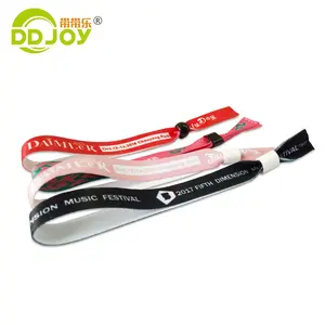 Ruban en satin de haute qualité personnalisé pour les fêtes et les festivals, <span class=keywords><strong>tissu</strong></span> à usage unique, logo de marque, impression de texte, Bracelets - Product Image 2