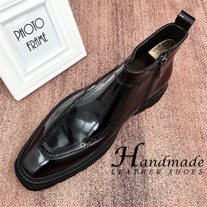 Bottes en cuir martelé faites à la main, nouveau style, pour hommes, bottes courtes en cuir peint, bottes d'affaires en cuir brillant - Product Image 1