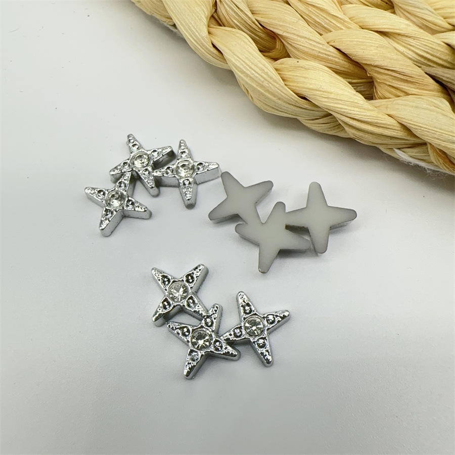 มีสีสัน