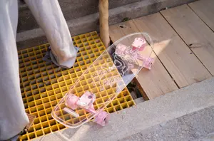 סיטונאי מוצרים לנקות סקייטבורד אקרילי מותאם אישית שקוף שקוף