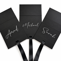 Boîte cadeau rigide magnétique de luxe avec logo personnalisé, boîte d'emballage pliable noire pour vêtements et chaussettes