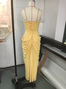Abito da donna elegante giallo senza spalline <span class=keywords><strong>con</strong></span> <span class=keywords><strong>spacco</strong></span> e struttura a corsetto, per l'estate, per feste e serate, tinta unita, all'ingrosso, 2026 - Product Image 6