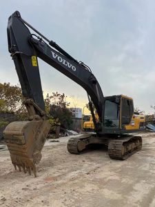 Volvo en promotion : Excavatrice sur chenilles Volvo EC210DL d'occasion, capacité 20-21 tonnes, faible nombre d'heures, moteur d'origine, garantie 1 an - Product Image 3