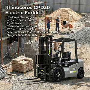 Carrello Elevatore Completamente Elettrico Rhinoceros CPD30 2.5 Tonnellate 4WD con Batteria agli Ioni di Litio e Accessorio Rotante per Uso Portuale - Product Image 1