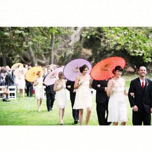 Sombrilla de Papel Grande con Diseño de Rosas, Diámetro 84 cm, Decoración para Bodas y Eventos - Product Image 6