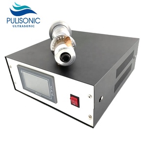 Gerador Ultrassônico Industrial de 15kHz e Transdutor de 4200W para Aplicações de Soldagem e Selagem em Máquinas de Embalagem de PVC/ABS - Product Image 1