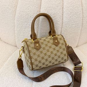 High-quality Durable Portable Geometric Pattern PU <b>Material</b> Boston Handbag Zipper Rivet Brand Designer Handbag for Daily Use. - Product Image 2