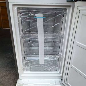 Réfrigérateur à double <span class=keywords><strong>porte</strong></span> de 230 L avec fonctions d'économie d'énergie et sans givre pour un usage domestique avec fonction de dégivrage <span class=keywords><strong>automatique</strong></span> - Product Image 5