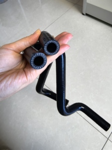 Manguera de Calefacción Moldeada, Codo Curvo para Línea de Combustible, Kit de Manguera de Radiador Universal para Aumentar la Presión Interna del Radiador - Product Image 6