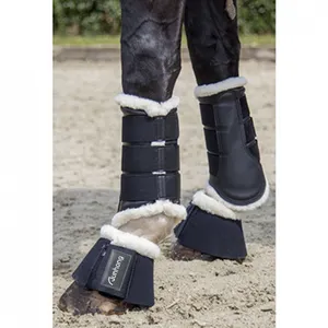 Equipamento botas de escovação de cavalos eqüinos botas de escovação de cavalos de qualidade confortável com pele branca