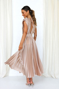 2026 New Spring Summer Elegant Women's Deep V-Neck Sleeveless <strong>Long</strong> Pleated Party <strong>Dress</strong> - Evening Wear with Backless Design - Product Image 2