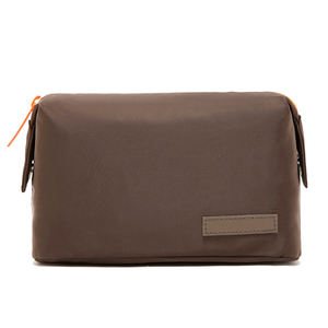 Bolsa de aseo de <span class=keywords><strong>maquillaje</strong></span> de tela de nailon con logotipo en relieve personalizado con broche magnético, bolsa de regalo de <span class=keywords><strong>maquillaje</strong></span> de inodoro de calidad de viaje - Product Image 1