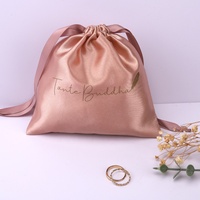 Sac d'extension de cheveux en Satin rose à impression personnalisée, pochette en soie à cordon de serrage doux mat pour emballage de cheveux