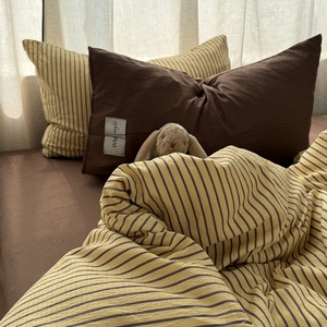 Set di Biancheria da Letto Premium Morbido a Righe Vintage, Set Copripiumino 4 Pezzi con Stile Maillard e Finitura Stropicciata per Casa e Hotel - Product Image 5