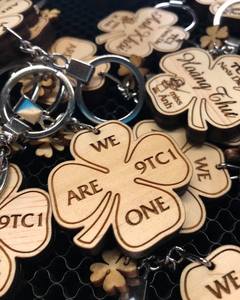 Porte-clés personnalisé en acier inoxydable et en bois avec logo gravé et formes photo numérique pour la décoration - Product Image 3