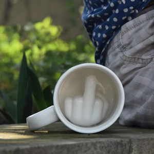 Engraçado meio dedo copos e canecas cerâmicas para café chá leite até o seu café caneca - Product Image 3