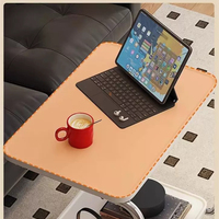 Table d'appoint roulante double couche blanche avec rangement latéral, cadre en métal chromé, plateau mobile sur roulettes, table d'appoint de canapé minimaliste multifonctionnelle