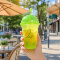Gobelet à thé au lait en plastique PP réutilisable de qualité alimentaire, gobelet multicolores avec couvercle et paille pour bubble tea à emporter et services de traiteur