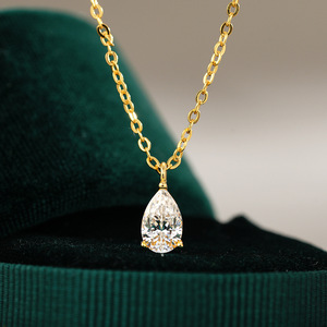 Collana in Argento Sterling 925 Placcato <span class=keywords><strong>Oro</strong></span> 14k con Moissanite Taglio Pera da 1 Carato, Colore <span class=keywords><strong>D</strong></span>, Purezza VVS, Taglio Eccellente, Anallergica e Senza Nichel - Product Image 2