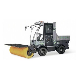 Yi Xue Ride On Snow Plow 880 Sweeping Throwing Pushing Integrated Four Wheel Drive Municipal Road Snow Removal Machine - Product Image 3