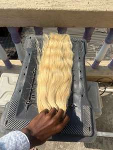 Lot de Cheveux Humains Blonds 613, Ondulés, Vierge, Texture Naturelle Douce pour Extensions de Cheveux et Confection de Perruques pour Femmes, Coiffure et Beauté - Product Image 2