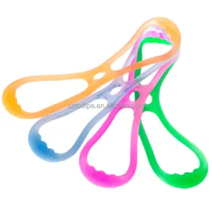 כניסות חדשות צעצועי ילדים סיטונאי צבעים מותאמים אישית תרגיל חזה כושר כף יד 8 גליף פלסטיק גמישות רצועות משיכה