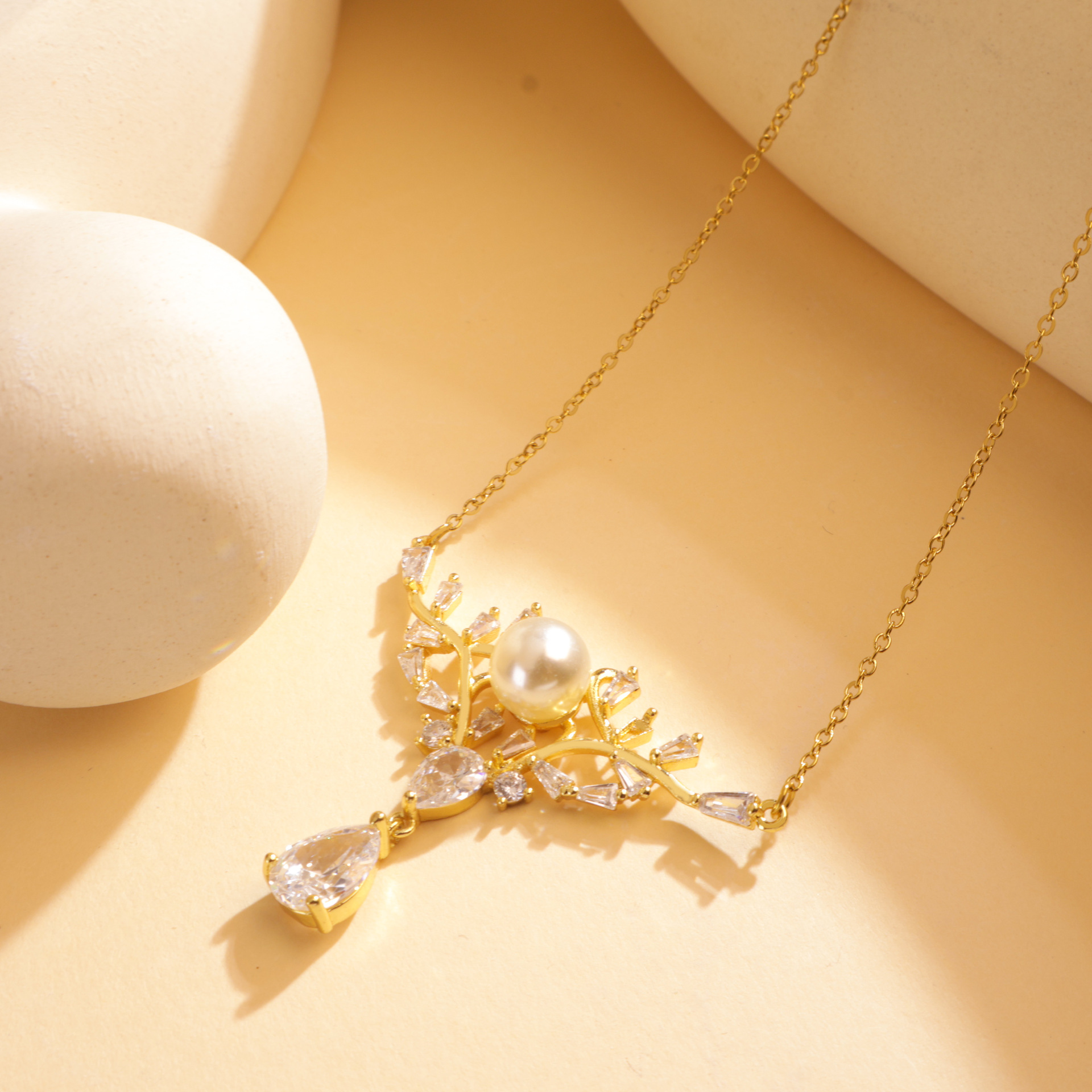 Xl406 collana di perle corna d'oro