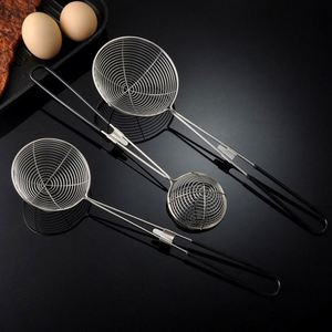 1 pièce Mini écumoire à frites en acier inoxydable à long manche, petite passoire à mailles, cuillère-filtre, ustensile de cuisine en métal - Product Image 4