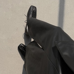 Zapatos planos de mujer de piel de oveja con cordones, estilo nuevo, con interior y exterior de cuero genuino, punta profunda, zapatos individuales para mujer. - Product Image 3