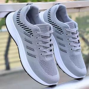Giày Nam Mới Thoáng Khí Và Thoải Mái Giày Chạy Bộ Thời Trang Và Hợp Thời Trang Giày Nam - Product Image 3