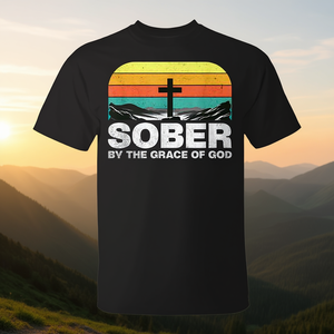 T-shirt de récupération de la sobriété chrétienne « Sobre par la grâce de Dieu » - Product Image 3
