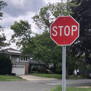 لافتة تحذير مرورية ثمانية الأضلاع من الألومنيوم مقاومة للماء وعاكسة للرؤية الليلية بتصميم OEM ODM - Product Image 3