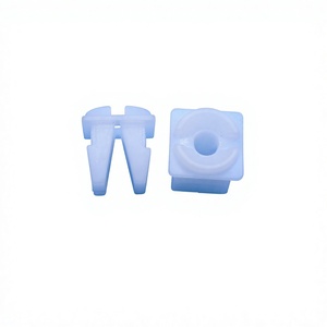 Clips de Plástico para Auto 0423, Material PP, para Reparación de Automóviles, Fijaciones de Uso General - Product Image 1