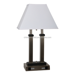 Lámpara de Noche Moderna de Metal y Vidrio para Hoteles, Lámpara de Escritorio de Níquel Cepillado con Pantalla de Tela Blanca y Cuerpo de Hierro - Product Image 4
