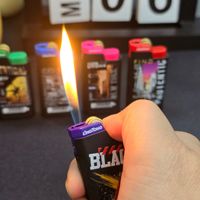 Briquet au butane rechargeable au design original et cool, en alliage métallique, grand briquet carré pour cigarettes, idéal pour les fêtes et la cuisine