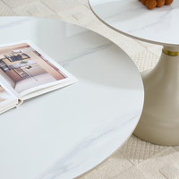 Ensemble de tables basses modernes minimalistes en dalles de pierre ; Tables d'appoint ovales de luxe léger pour petits salons, mobilier de salon