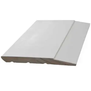 कम कीमत के साथ निविड़ अंधकार सफेद सजावटी Primed लकड़ी झालर Baseboard मोल्डिंग