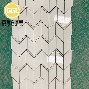 Ubin mosaik bentuk <span class=keywords><strong>Chevron</strong></span> Thassos ubin campuran marmer putih desain cangkang untuk dekorasi rumah