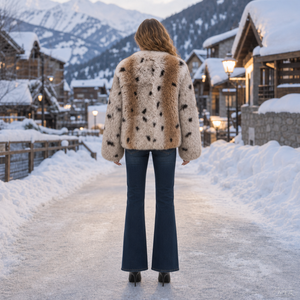 <span class=keywords><strong>Cappotto</strong></span> Corto da Donna Elegante e Casual in <span class=keywords><strong>Pelliccia</strong></span> Blu Chiaro <span class=keywords><strong>con</strong></span> Stampa a Pois Neri Personalizzata, Colore Kaki Chiaro, Moda 2026 - Product Image 4