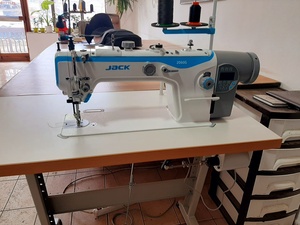 <strong>Second</strong> <strong>Hand</strong> Jack Jack JK-2060G Needle Feed Lockstitch <strong>Sewing</strong> <strong>Machine</strong> Low Price Industrial Single Needle <strong>Leather</strong> <strong>Sewing</strong> <strong>Machine</strong> - Product Image 6