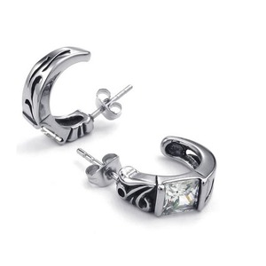 Pendientes tipo huggie de luna creciente de acero y titanio yunnique con engaste de circonita para mujer, joyería de moda - Product Image 1